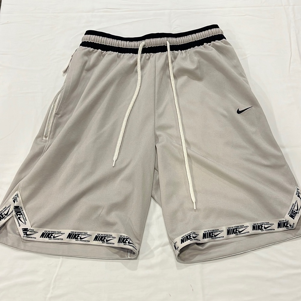 Nike Athletic Shorts | Gray | Size: Medium